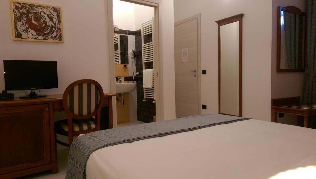 B&B Porta Di Mare Катандзаро Экстерьер фото